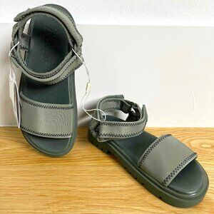 NEW WITH TAGS! Zara Army Green Super Soft! Velcro Strap Sandals Size 2